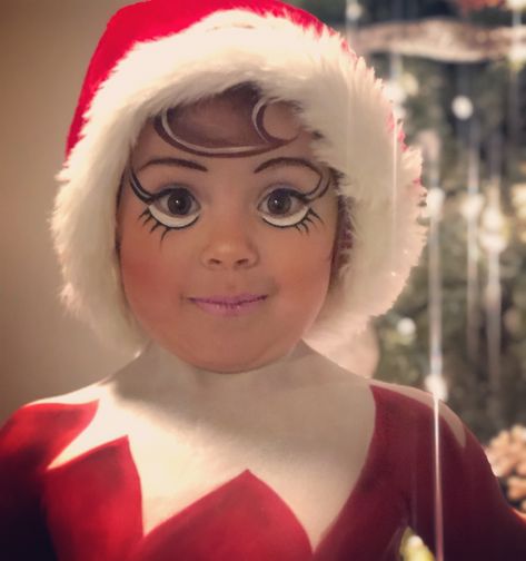 Elf on the shelf face painting Elf Face Painting, Diy Elf On The Shelf Costume, Elf Makeup Looks Christmas, Elf On The Shelf Makeup, Elf Face Paint, Gnome Makeup, Elf Makeup Looks, Christmas Elf Makeup, Shelf Makeup