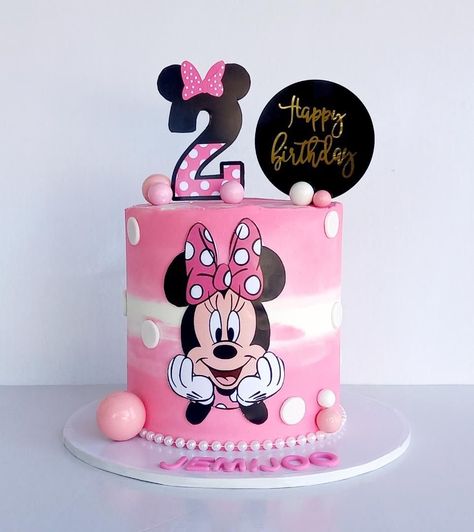 Dort Minnie, Tarta Minnie Mouse, Minnie Mouse Cake Design, Birth Cakes, Cake Designs For Kids, Mickey Mouse Birthday Cake, 14th Birthday Cakes, Minnie Mouse Birthday Party Decorations, Minnie Mouse Birthday Cakes