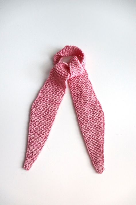 Small Knitted Scarf Pattern, Knitted Hair Ties Free Pattern, Knit Ribbon Pattern, Knitted Hair Ribbon, Hair Bow Knitting Pattern, Tie Knitting Pattern, Knit Summer Headband, Knitted Hair Bows Free Pattern, Knit Hair Tie