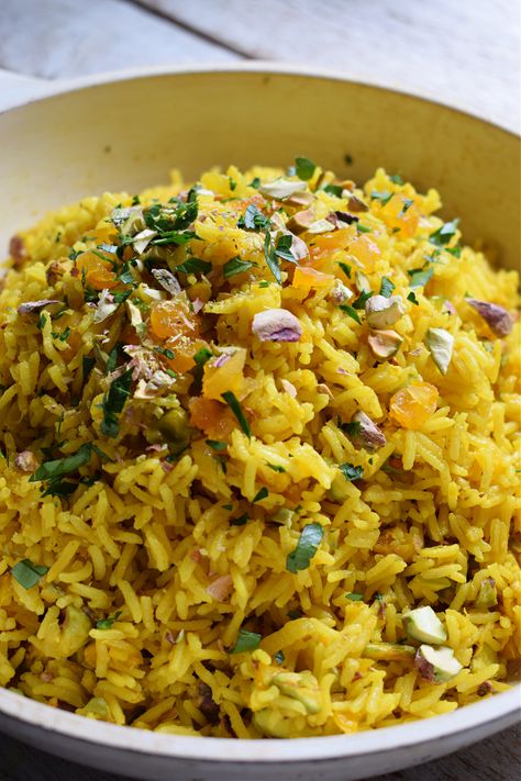 Moroccan Style Pilaf Rice - Julia's Cuisine Orzo Salad Dressing, Cold Orzo Salad, Orzo Salad Recipes Cold, Orzo Salad With Chicken, Easy Orzo Salad, Chicken Orzo Salad, Moroccan Rice, Easy Orzo, Pilaf Rice