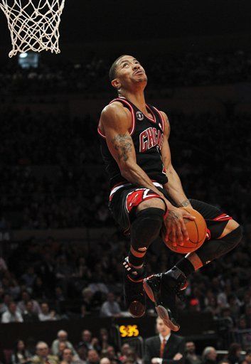 Derrick Rose Derrick Rose Dunk, Derrick Rose Wallpapers, Rose Nba, Best Dunks, Mvp Basketball, D Rose, Nba Basketball Art, Basketball Players Nba, Basketball Photography