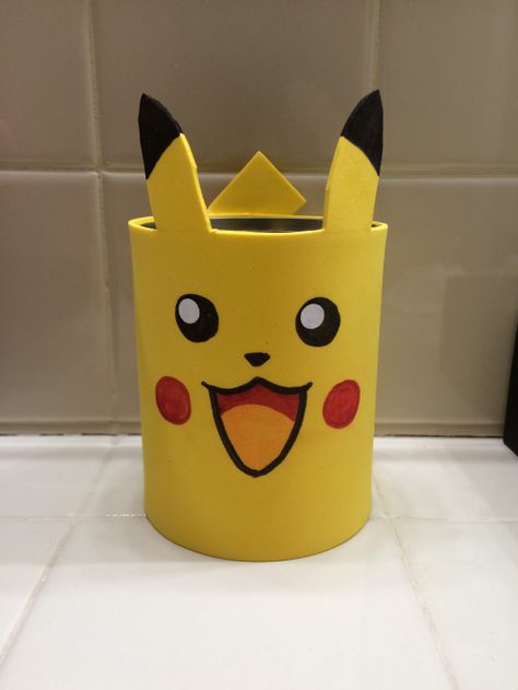 DIY Pokemon Pikachu pencil holder – themellors Pencil Holders Diy Kids, Pokemon Crafts For Kids, Pencil Holder Ideas, Tin Can Diy, Pink Ruler, Cute Pencil Holder, Pokemon Party Decorations, Diy Pokemon, Pokemon Crafts