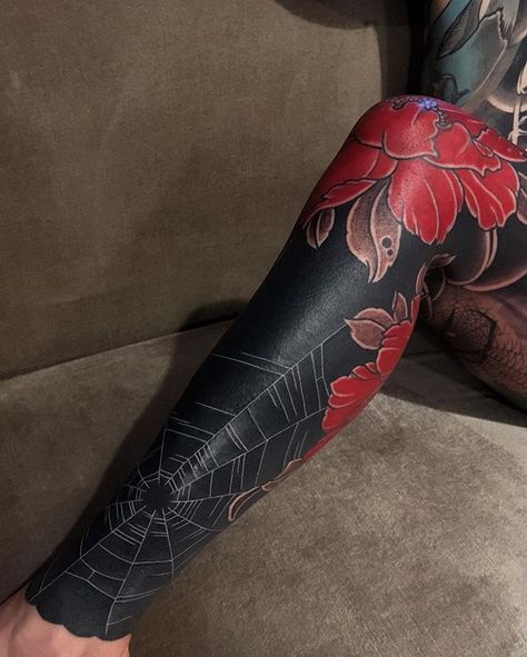 by @gakkinxg_x_x_x_ Tatuaje Cover Up, Solid Black Tattoo, Black Tattoo Cover Up, Blackout Tattoo, Sweet Tattoos, Full Body Tattoo, Leg Sleeve Tattoo, Japanese Tattoo Designs, Tattoo Magazines