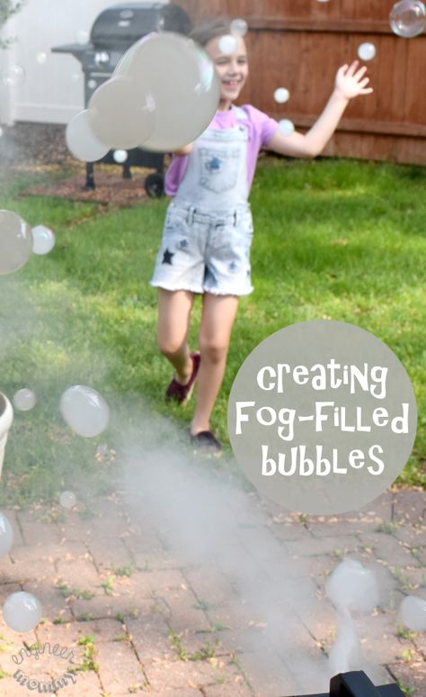 Fog Bubble Machine, Fog Bubbles, Science Birthday Party Ideas, Creative Birthday Ideas, Science Birthday, Bubble Party, Bubble Maker, Fog Machine, Science Party