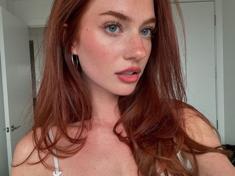 Kennedy Walsh (@kennedyclairewalsh) • Instagram photos and videos Copper Hair Colour, Dark Copper Hair, Dark Copper Hair Color, Copper Hair Dark, Blue Eyes Pop, Copper Hair Color, Lily Evans, Dark Copper, Auburn Hair