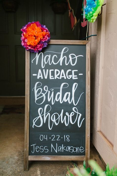 Bohemian Bridal Shower Decorations, Fiesta Wedding Shower, Mexican Fiesta Bridal Shower, Taco Bout A Party, Mexican Bridal Showers, Bridal Shower Decorations Rustic, Ideas Principales, Bohemian Bridal Shower, Fiesta Bridal Shower