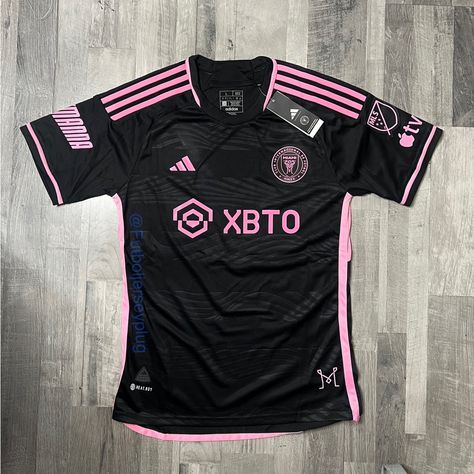 Brand New 2023/24 Inter Miami Fc Away Jersey Messi #10 [Player Edition] Slim Fit True To Size Jerseys Check Us Out On Ig Futboljerseyplug For Cheaper Prices Miami Football Jersey, Messi Inter Miami Jersey, Messi Jersey Outfit, Soccer Jersey Outfit Men, Best Football Jersey, Jersey Shirt Outfit, Inter Miami Jersey, Soccer Jersey Outfit, Jerseys Outfit