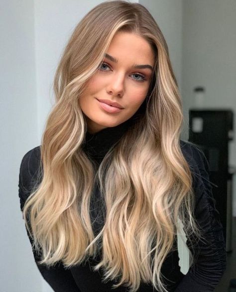 Hairstyles With Blonde Highlights, Dirty Blonde Hair With Highlights, Haircut For Women, Hair With Highlights, Dirty Blonde Hair, Book Photo, Blonde Hair With Highlights, Dirty Blonde, Haircuts For Women