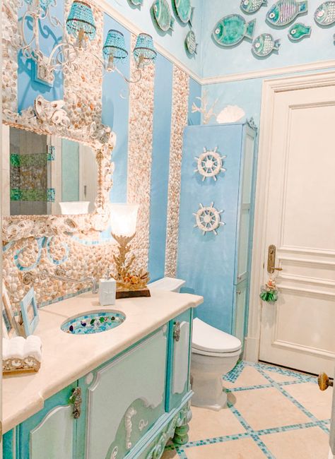 Ocean Themed Bathroom Ideas, Sea Themed Bathroom, Ocean Theme Bathroom, Ocean Themed Bathroom Decor, Under The Sea Bathroom, Sea Bathroom Decor, Ocean Bathroom Decor, Mermaid House, Mermaid Decor Bedroom