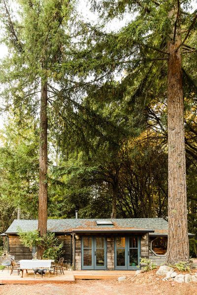 Tiny Cabins Interiors, Travel Portraits, Small Lake Houses, Chamberlain Coffee, Lake Cabin Decor, Cabin Renovation, Kitchen Favorites, Straw Bale House, Fishing Cabin