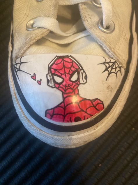 Spiderman Converse, Spiderman Craft, Widgets For Iphone, Homescreen Widgets, Casual Sneakers For Men, Spiderman Gifts, Sandals For Men, Beautiful Sandals, Sneakers For Men