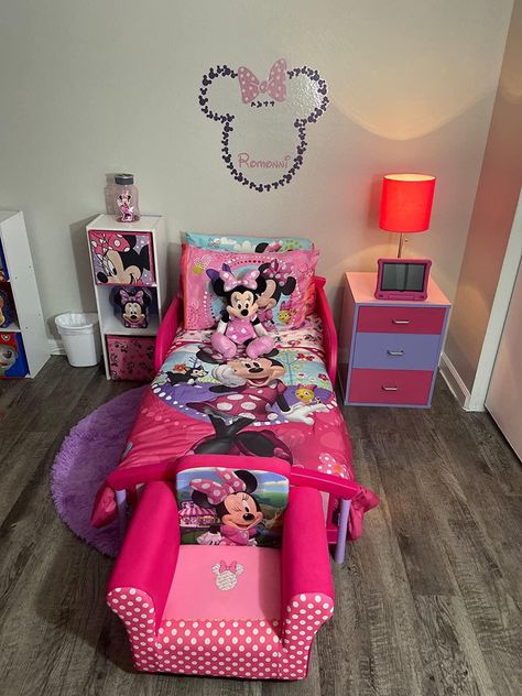 Minnie Mouse Room Decor Ideas, Mini Mouse Room Ideas Bedrooms, Diy Minnie Mouse Bedroom Decor, Mommy And Me Bedroom Ideas, Mom And Toddler Room Ideas Shared, Minnie Mouse Toddler Bedroom, Mini Mouse Bedroom Ideas, Toddler Rooms Ideas, Minnie Mouse Toddler Room