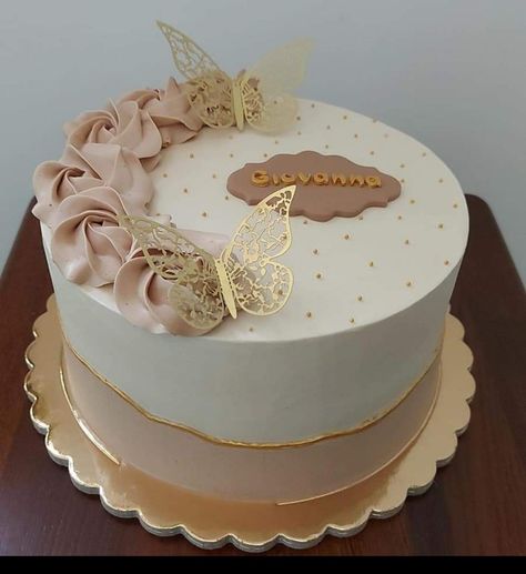 Simple Birthday Cake For Mother, 49th Birthday Cake For Women, Mom Birthday Cake Ideas Simple, Simple Cake Designs Birthday Classy, First Anniversary Cake Ideas, Caramel Cake Design, Victory Cake, Wedding Anniversary Cake Design, Trendy Cake Designs