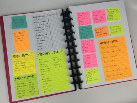 10 Ways to plan using sticky notes - All About Planners Post It Note Binder, Post It Planning, Post It Note Planning, Sticky Note To Do Board, Sticky Note Planning, Organizing With Sticky Notes, Post It To Do Board, Office Notes Ideas, How To Organize Notes For Work