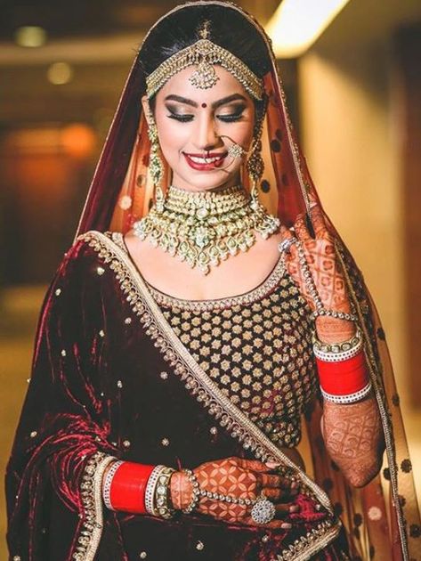 Sabyasachi Top Indian Wedding Jewelry Trends 2019 Styles Large Nosering Indian Bride Poses, Indian Bride Photography Poses, Indian Wedding Poses, Indian Wedding Bride, Indian Wedding Photography Couples, Bridal Photography Poses, Indian Bridal Photos, Bride Photography Poses, Bridal Lehenga Collection