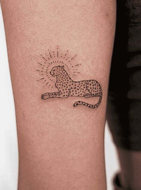 Cheetah Tattoo Design Images (Cheetah Ink Design Ideas) Tatoos Woman Leopard, Dainty Cheetah Tattoo, Small Leopard Print Tattoo, Small Cheetah Tattoo Simple, Cheetah Tattoo Minimalist, Cheetah Outline Tattoo, Cheetah Line Tattoo, Cheetah Spots Tattoo, Big Cat Tattoo Design