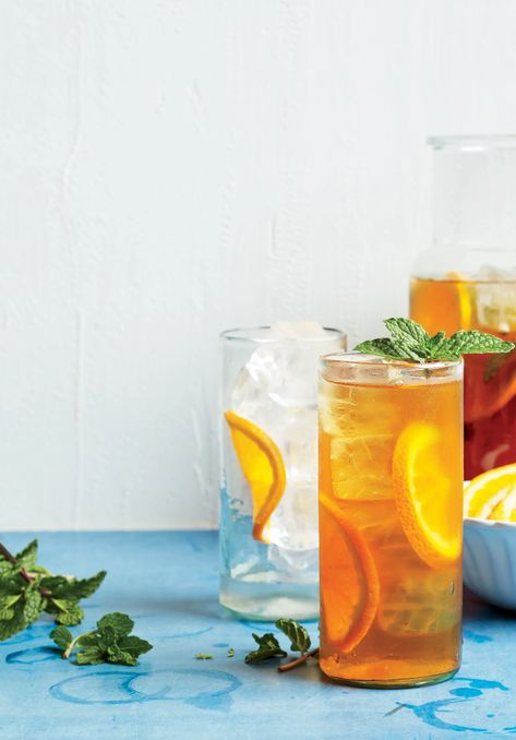 Orange Iced Tea Recipe | Bon Appetit Vodka Drinks, Nonalcoholic Cocktails, Fun Beverages, Gin Lemon, Drink Recipes Nonalcoholic, Orange Tea, Iced Tea Recipes, Healthy Teas, Game Party