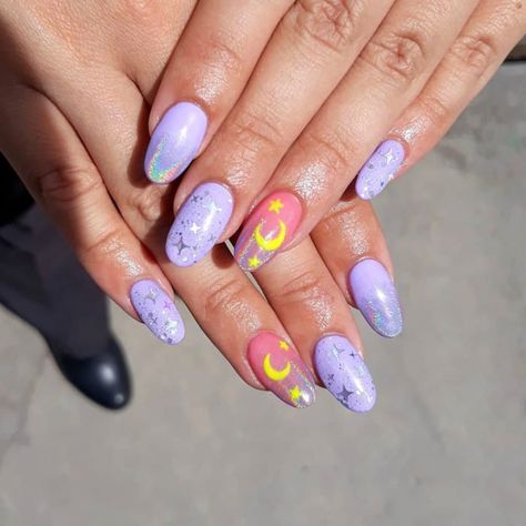 Diseños de uñas de Sailor Moon para transformarte en Scout Uñas Sailor Moon, Sailor Moon Nails, Sailor Scout, Moon Nails, Anime Nails, Kawaii Nails, Sailor Scouts, Dream Nails, Fire Nails