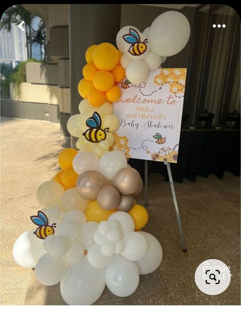 Winnie The Pooh Themed Baby Shower Ideas, Yellow Baby Shower Ideas, Yellow Baby Shower Theme, Baby Shower Winnie Pooh, Baby Shower Bee Theme, Bee Baby Shower Decoration, What Will Baby Bee, What Will It Bee, Gender Reveal Baby Shower Themes