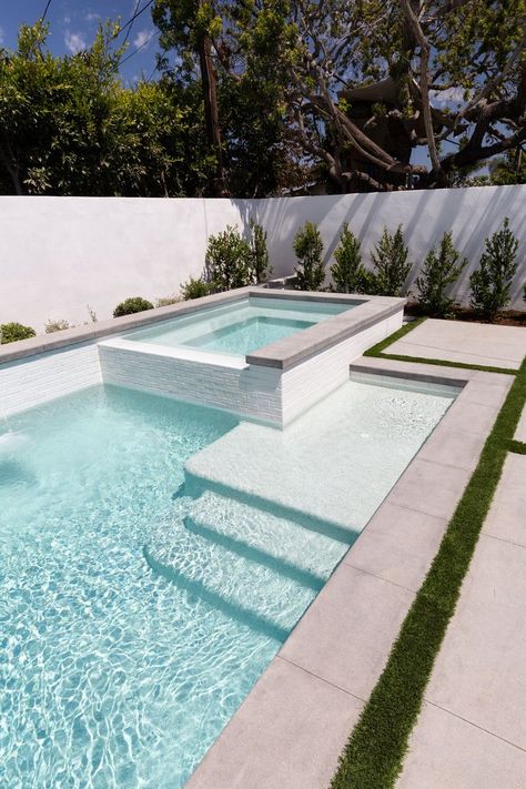 StoneScapes Mini White | NPT Pool Finishes White Pool, Moderne Pools, Dream Backyard Pool, White Porcelain Tile, Pool House Designs, Courtyard Pool, Outdoor Pool Area, Pools Backyard Inground, Pool Finishes