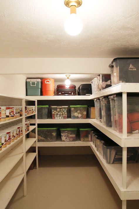 How we finally got our Storage Room Organized! - Chris Loves Julia Storage Room Layout, Room Layout Ideas, Basement Organization, Room Storage Diy, Basement Laundry Room, Storage Room Organization, Store Room, Basement Storage, Casa Country