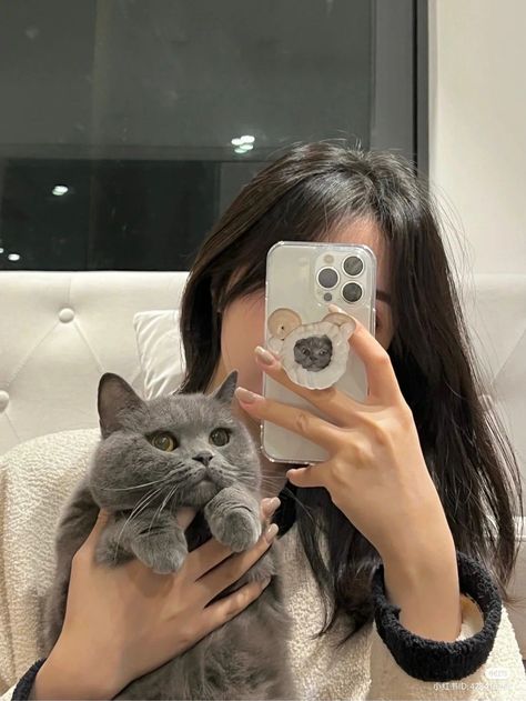 Korean Photo, Instagram Profile Picture Ideas, Cat Selfie, Mirror Selfie Poses, Best Poses For Pictures, Mirror Pic, Cute Selfies Poses, Cute Poses, Cute Selfie Ideas