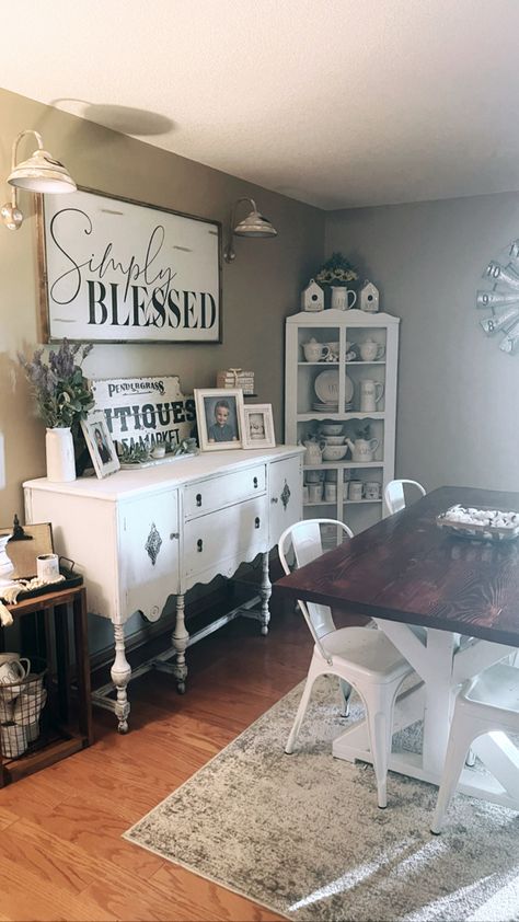 Farmhouse Rae Dunn Farmhouse Small Dining Room, Farmhouse Plate Setting, Grey Farmhouse Dining Room, Large Dining Room Decor, Rae Dunn Living Room, Farmhouse Dining Room Ideas, Dining Room Decor Farmhouse, Dining Room Farmhouse, Farmhouse Kitxhen Table