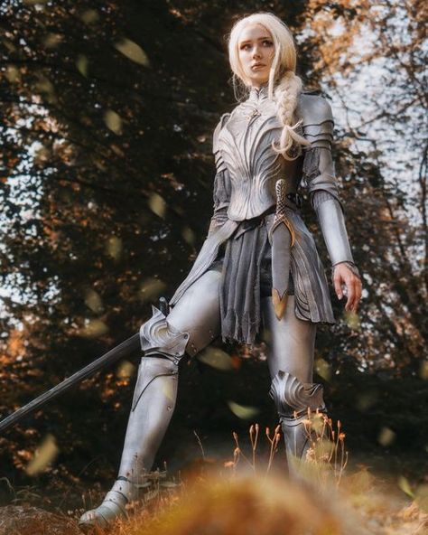 Knight Cosplay Female, Women’s Armor, Ren Faire Knight Woman, Superhero Cosplay Female, Female Knight Cosplay, Knightcore Outfit, Valyrian Fashion, Warrior Queen Outfit, Elf Warrior Female