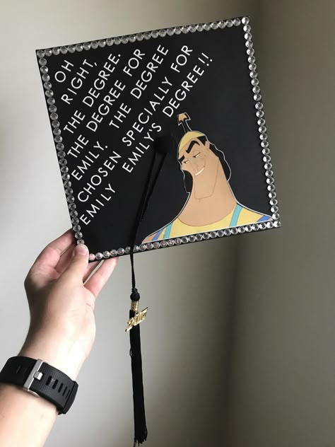 Graduation Cap Designs College, College Graduation Cap Ideas, Funny Graduation Caps, Grad Hats, College Grad Cap Ideas, Graduation Cap Decoration Diy, High School Graduation Cap, College Graduation Cap Decoration, Grad Hat