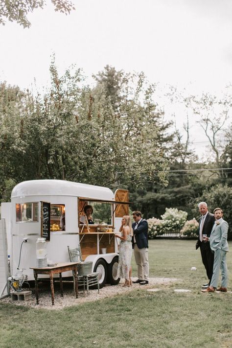 New England Forest, Forest Wedding Ceremony, Traditional Boho, Dream Wedding Venues, Future Wedding Plans, England Wedding, Rustic Barn Wedding, Salou, Barn Wedding Venue