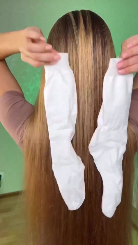 Awesome Hairstyles | Perfect hair tutorial 💕💕 By @aashmidt ❤️ . *No copyright infringement was intended. If you are the author of this video and do not want... | Instagram Hair Curling Tips, Curls For Long Hair, Smink Inspiration, Hair Tips Video, Hair Creations, Hair Tutorials Easy, Hair Tutorials For Medium Hair, Peinados Fáciles Para Cabello Corto, Hair Stylies