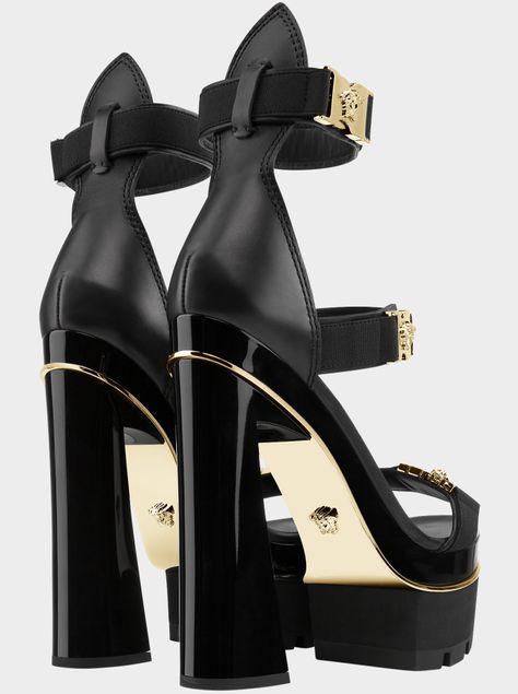 Versace Heels, Dr Shoes, Fashion Shoes Heels, Rei Kawakubo, Versace Home, Aesthetic Shoes, Shoes Collection, Platform High Heels, Fashion Heels