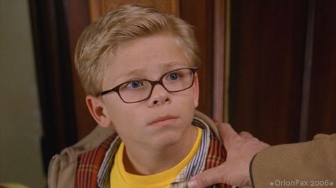 Stewart Little, Jonathan Lipnicki, Fashion Models Men, Geena Davis, Hugh Laurie, Six Pack, 2 Movie, Follow On Instagram, Halloween Movies