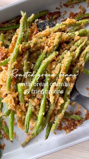 Italian Green Beans With Bread Crumbs, Green Beans With Fried Onions, Beans For Thanksgiving, Green Beans For Thanksgiving, Green Bean Recipes Oven, French Green Bean Recipes, Fresh Green Bean Recipes, Italian Green Beans, Crispy Fried Onions