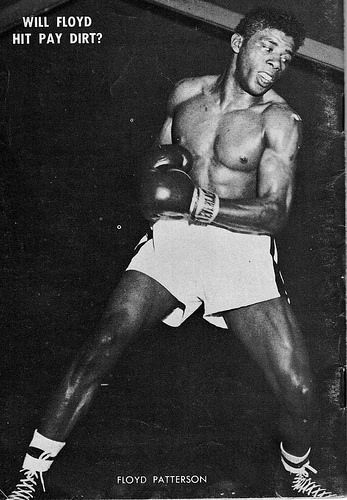 Floyd Patterson Boxing, Boxing Photos, Black Boxers, Floyd Patterson, Boxing Images, Heavyweight Boxing, Boxing History, Magazine Collection, Ufc Fighters