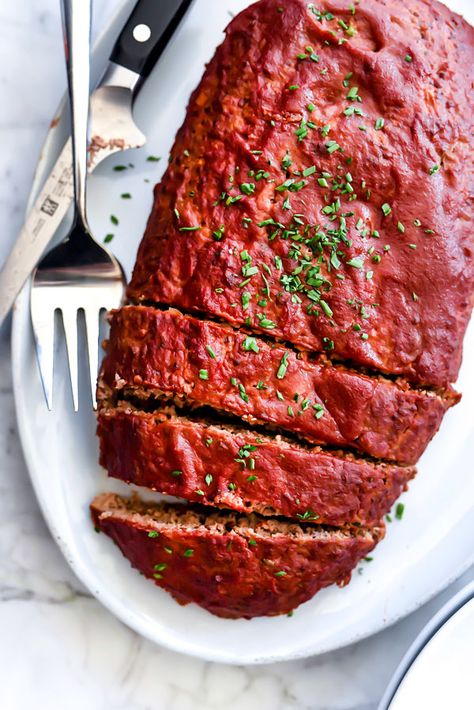 Healthier Turkey Meatloaf With Tomato Glaze | foodiecrush.com Meatloaf With Quinoa, Meatloaf With Turkey Meat, Turkey And Beef Meatloaf, Tomato Meatloaf, Sauce For Meatloaf, Turkey Quinoa Meatloaf, Healthy Meatloaf Recipe, Quinoa Meatloaf, Meatloaf Healthy