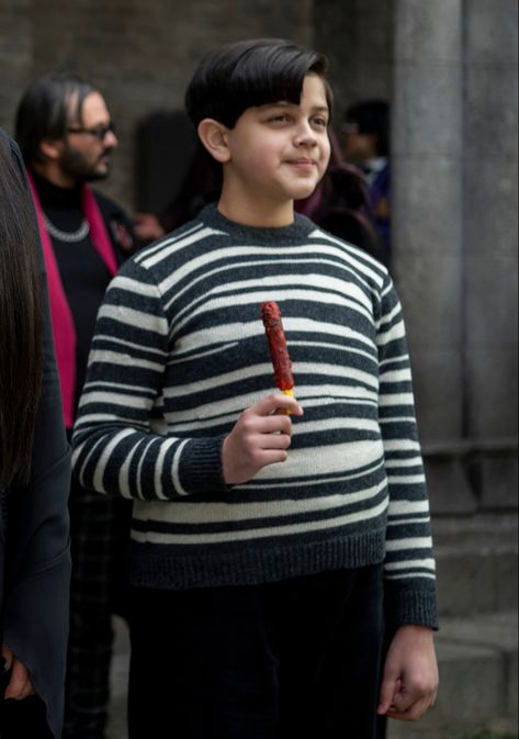 Pugsley Addams Wednesday, Addams Wednesday, Pugsley Addams, Addams Family Musical, Addams Family Costumes, Gomez Addams, Addams Family Wednesday, Nuclear Family, Netflix Tv Shows