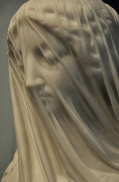 The illusion of transparent cloth from purple marble (The Veiled Virgin, by Giovanni Strazza, 1856) - Imgur The Veiled Virgin, Bernini Sculpture, 19th Century Sculpture, Lorenzo Bernini, Italian Sculptors, Marble Statues, Marble Sculpture, Stone Sculpture, Art Historian