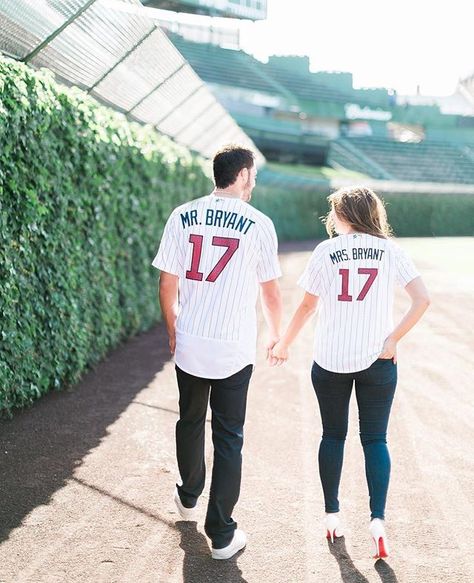 Baseball Engagement Photos, Baseball Wife, Baseball Girlfriend, Engagement Photos Ideas, Baseball Wedding, Photoshoot Engagement, High School Baseball, Kris Bryant, Baseball Quotes