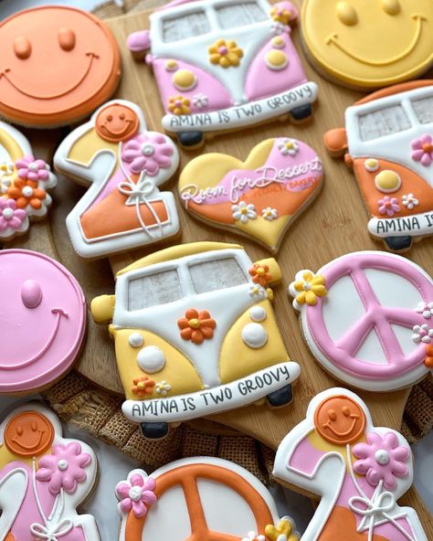 Groovy Birthday Cookies, Groovy Cookies, 2 Groovy, Two Groovy Birthday, Hippie Birthday Party, Two Groovy, Groovy Birthday, Hippie Birthday, Cookies Theme