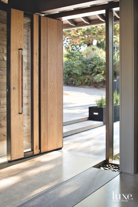 Door With Glass Panels, Midcentury House, Modern Front Door, Entrance Door Design, Door Design Modern, Door Design Interior, Main Door Design, Front Door Design, Open Door