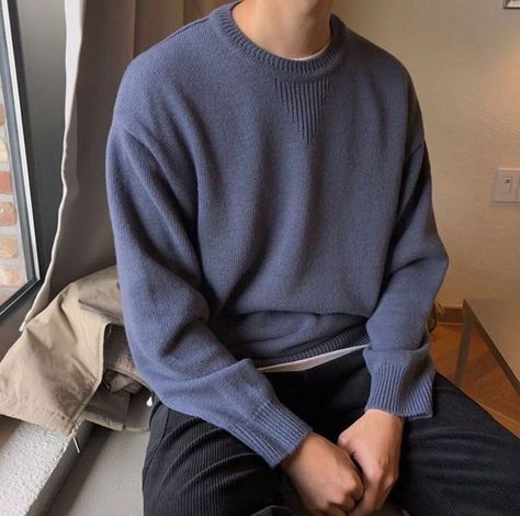 Frank Zhang Aesthetic, Dexter Charming, Male Sweaters, College Sweater, Frank Zhang, College Guys, Sweatpants Outfit, Boys Fits, Men Stylish Dress