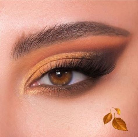 Dark Yellow Makeup, Orange Brown Gold Eye Makeup, Yellow Inspired Makeup, Dark Orange Eyeshadow Looks, Dark Orange Makeup Looks, Smokey Orange Eye Makeup, Warm Brown Eyeshadow, Simple Orange Makeup Looks, Male Up Looks