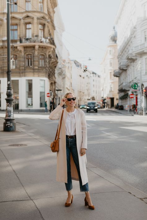 Everything I Wore in Vienna. - The Stripe Vienna Outfit, Vienna Summer, August Outfits, What To Wear In Italy, Everyday Heels, September Outfits, October Outfits, Vienna Travel, Italy Outfits