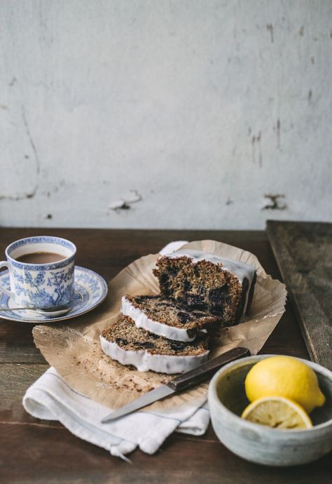 Earl Grey Tea, Blueberry, & Lemon Cake | Top With Cinnamon Blueberry And Lemon Cake, Cake And Tea, Cake Brownie, Blueberry Lemon Cake, Torte Cupcake, Chocolate Caliente, Grey Tea, Earl Grey Tea, Earl Grey