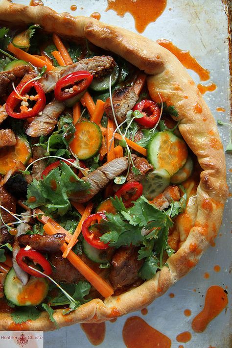 Bahn Mi Pizza Yakimeshi Recipe, Pizza Stromboli, Bahn Mi, Pasta Pizza, Allergy Free Recipes, Food Pin, A Pizza, Live Free, Eat Well