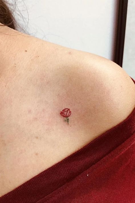 Bodypainting, Red Tattoo Ideas, Red Heart Tattoos, Diy Tattoo Permanent, Small Girly Tattoos, Rainbow Tattoos, Hidden Tattoos, Red Tattoo, Red Rose Tattoo