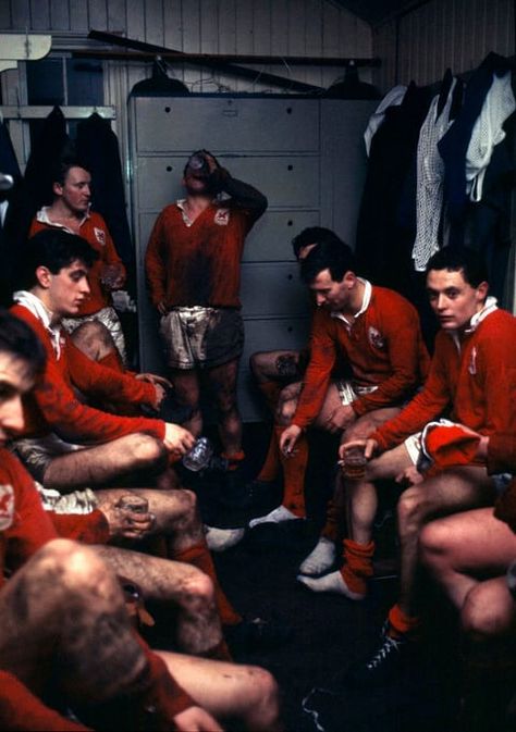 The London Welsh players enjoy a post match beer in the changing room following their match against London Irish in February 1964 Rugby Changing Room, Football Changing Room, Soft Club Aesthetic, Locker Room Photoshoot, Rugby Player Aesthetic, Soccer Locker, Sport Art Direction, Rugby Vintage, Sports Locker