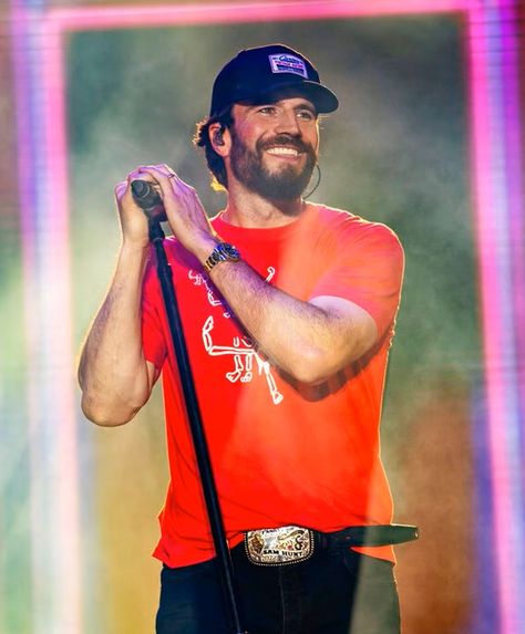 Sam Hunt Concert, Concert Singer, Male Country Singers, Sam Hunt, Best Country Singers, Girly Movies, What A Girl Wants, Outfits To Wear, Country Artists