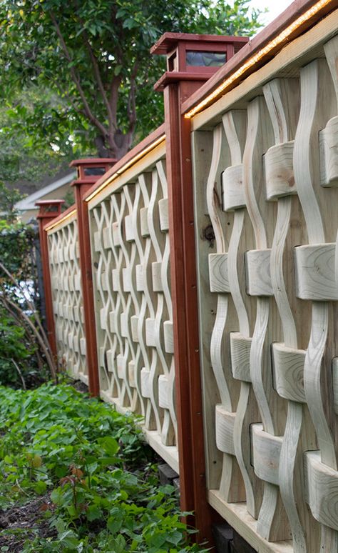 Woven Wood, llc fence panels and accessories Woven Wood Fence, Woven Fence Diy, Wood Lattice Fence, Fence Wood Ideas, Fence Panels Ideas Decor, Fence Panels Ideas, Decorative Privacy Fence, Backyard Fence Design, Panel Design Ideas